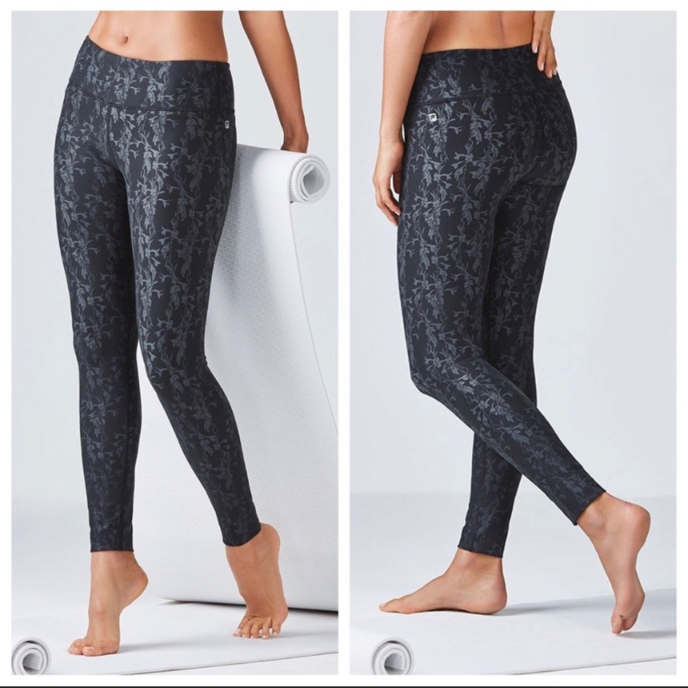 Fabletics Black floral leggings M